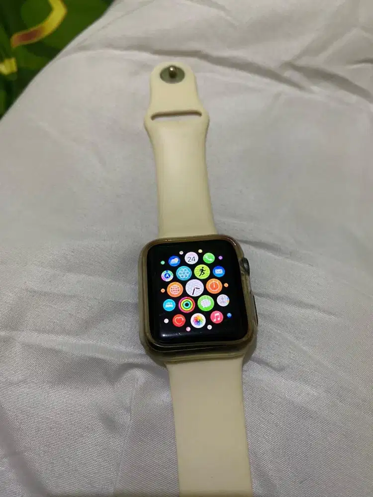 Apple Watch 3 Jual Jam Tangan Terbaru di Indonesia OLX .id