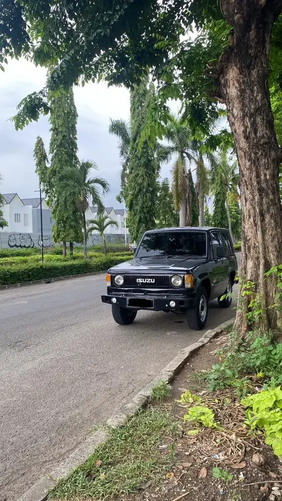 Trooper Short Diesel 1984