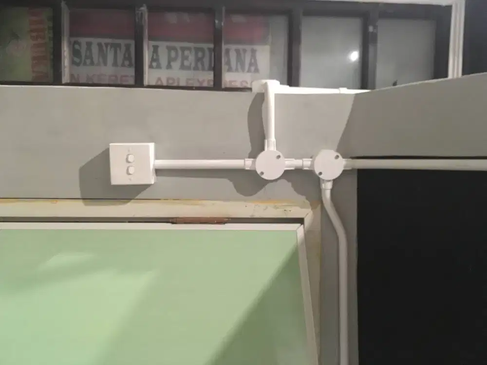 instalasi listrik dan plumbing