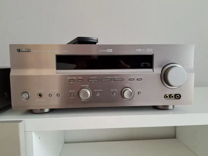 Receiver Yamaha RX V557