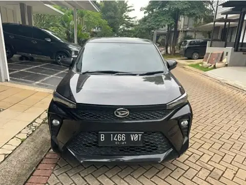 Daihatsu Xenia R 2021 Pemakaian 2022 Low KM pajak panjang