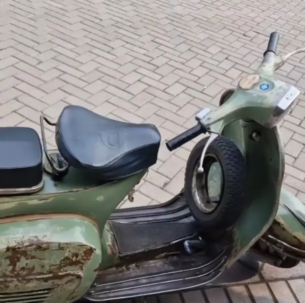 Vespa super 78. Hijau cat ori. BPKB STNK lengkap. Akur