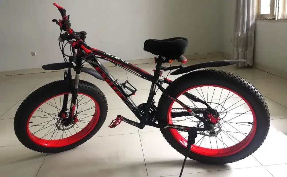 ALMOST LIKE NEW SUPER NYAMAN MTB FATBIKE 26 - 4.0 EXOTIC SOUL RED