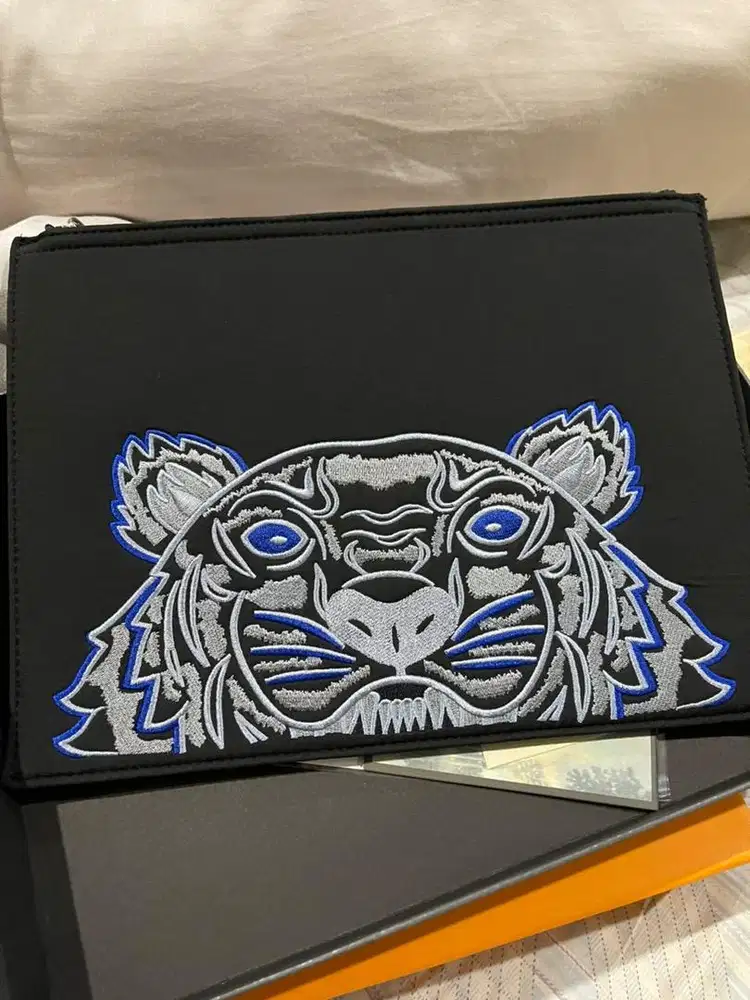 Pouch clutch branded