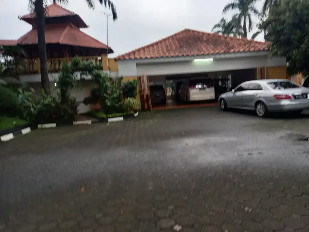 Di jual rumah mewah siap huni di cikeas