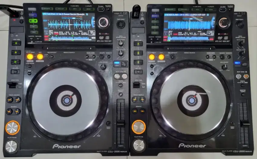 Alat DJ Pioneer CDJ 2000 Nexus (x2) Controller CDJ 2000Nexus Set Club