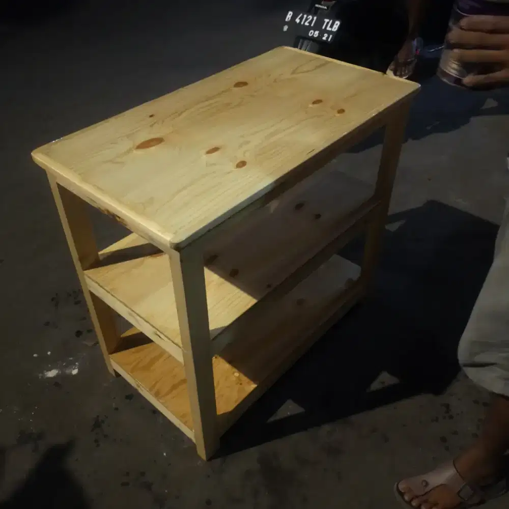 Meja 3 susun serbaguna