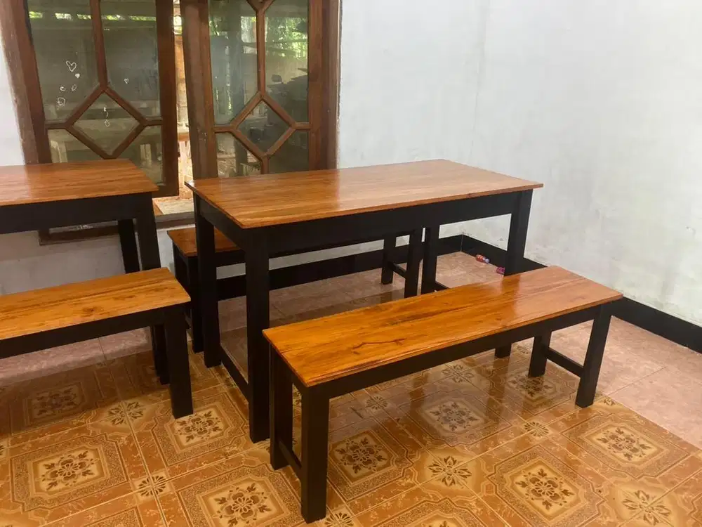 meja kursi makan caffe resto & warmindo