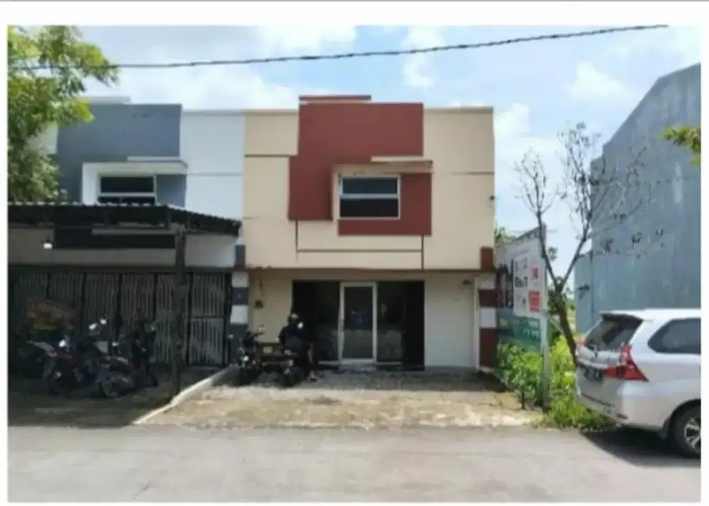 Ruko pinggir jalan,dekat pasar dan jalur BRT