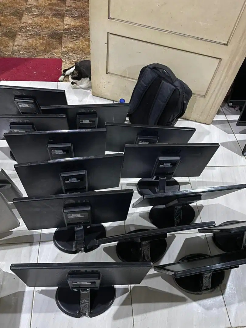 Tampung beli monitor