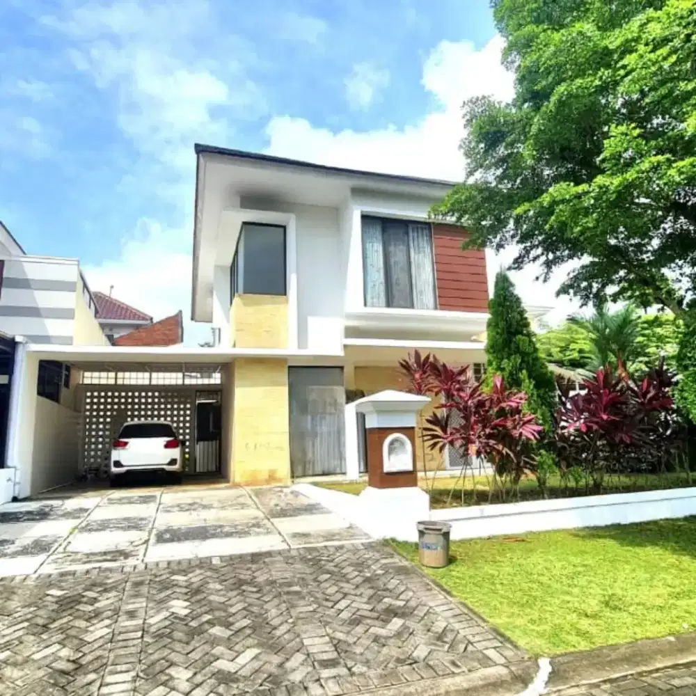 Rumah Lt 300M² Di Graha Taman Bunga BSB