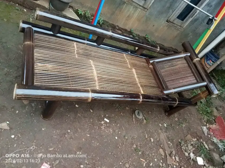 JuaL kursi bambu botam