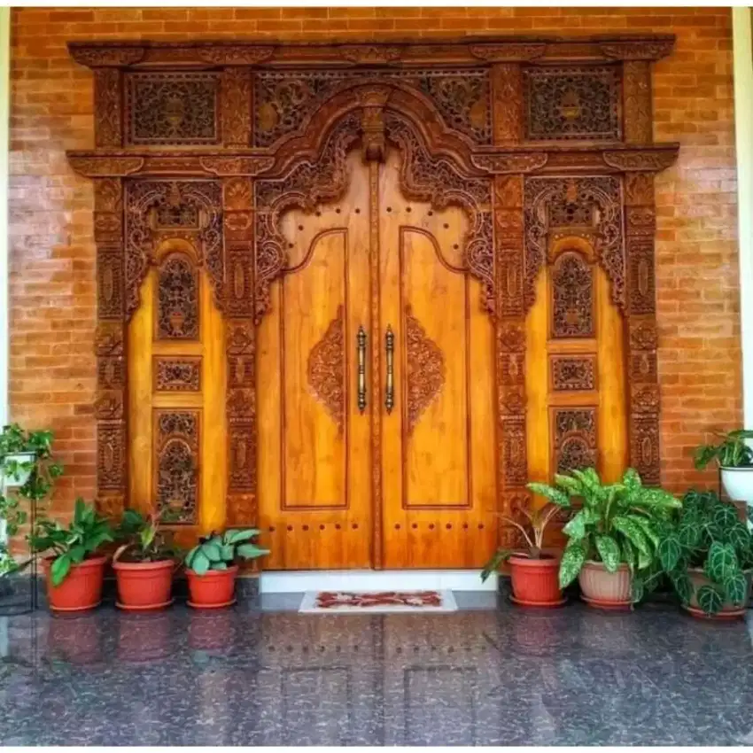 Gebyok ukir pintu jati