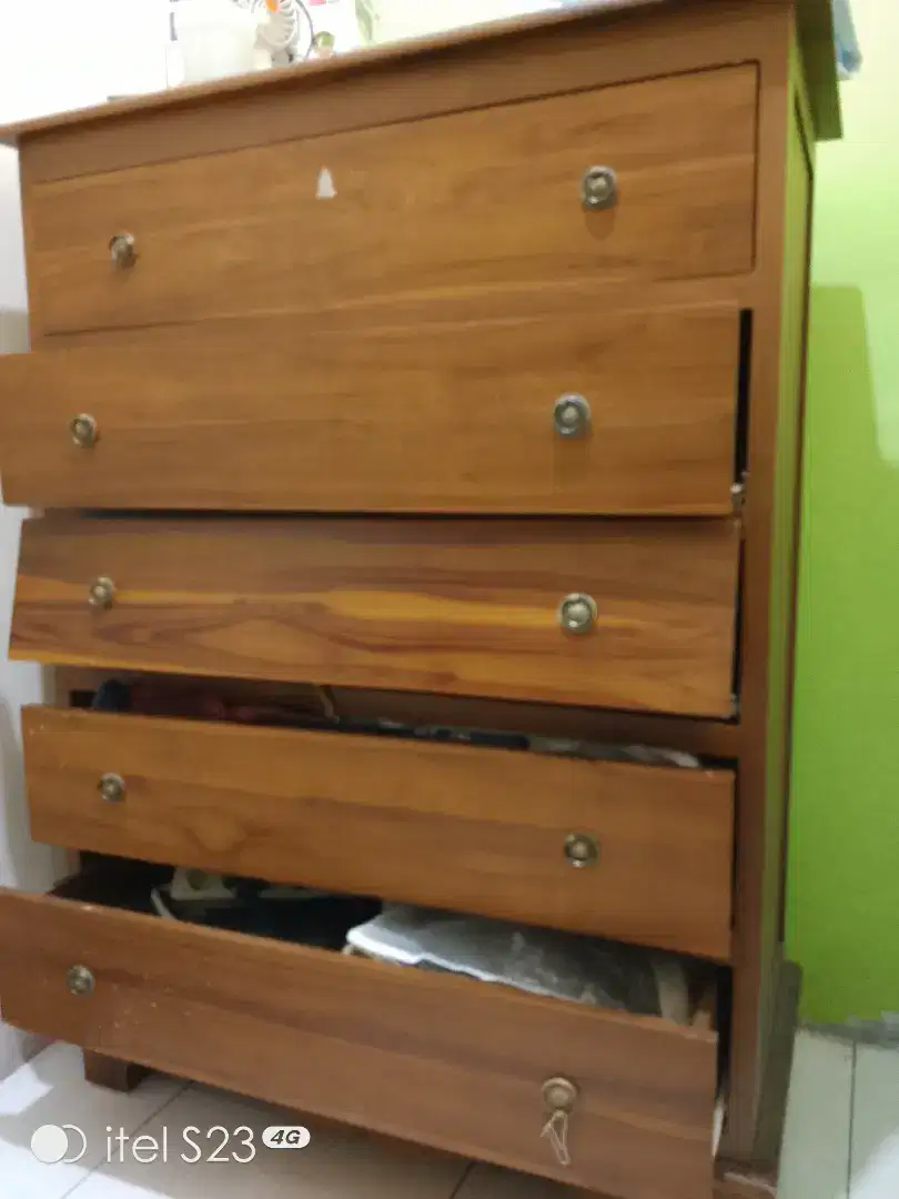 Lemari jati drawer 4 laci