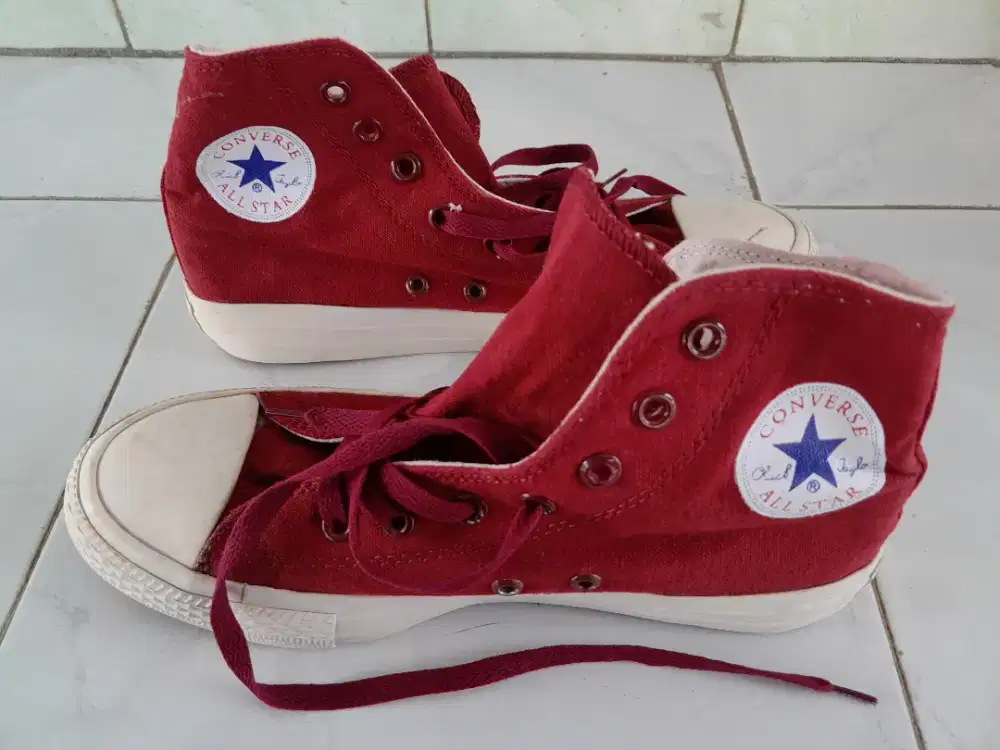 Jual sepatu ori merk converse All Star premium cuci gudang harga nego.