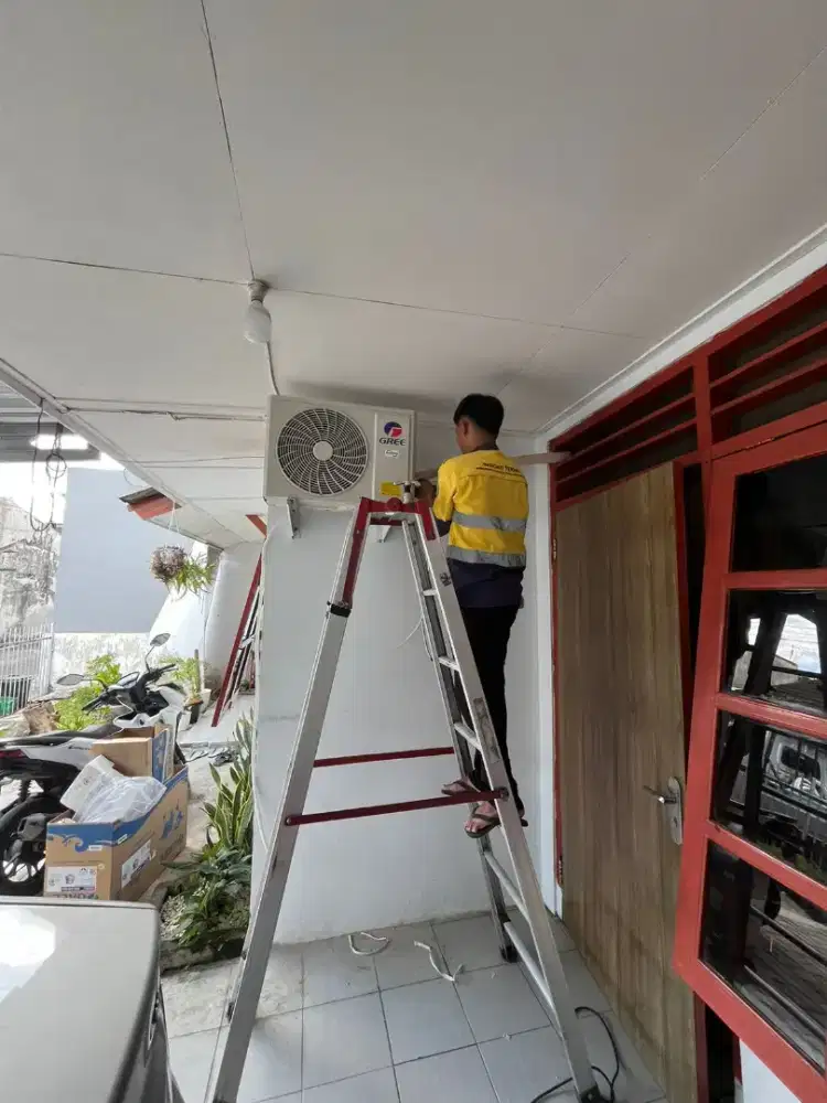 Teknisi Tukang Jasa Servis Service Cuci AC Jogja Bantul Sleman