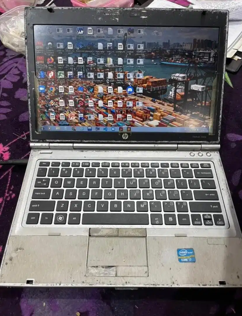 Laptop HP Core i7 masih normal siap pakai