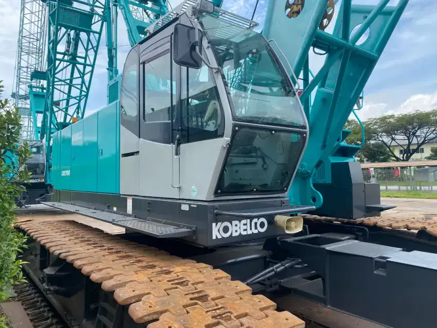 Crawler crane Kobelco 70 ton