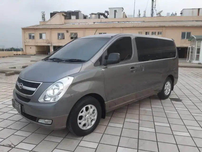 Hyundai H 1 XG 2009 Istimewa Ayo Bandingkan