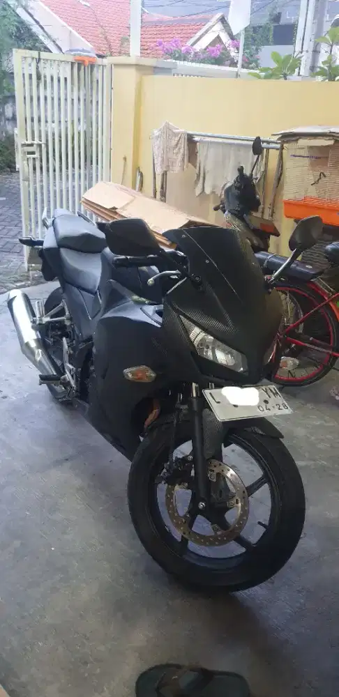 Jual honda cbr 150 hitam 2016