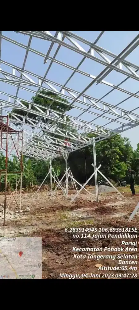 Gudang rangka baja ringan