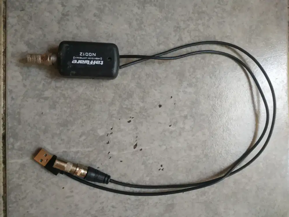 PENGUAT SINYAL TV DIGTAL