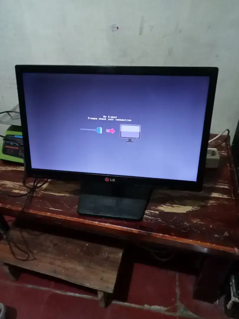 Jual monitor LG LED 16 inchi