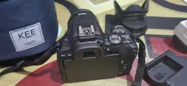 Canon 200D STM fullkit tanpa minus DSLR kecil mirip miroles