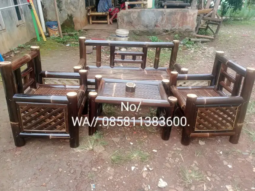 JuaL kursi bambu hitam