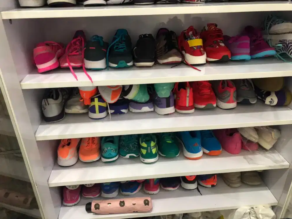 D jual borongan aj sepatu sket bermerek