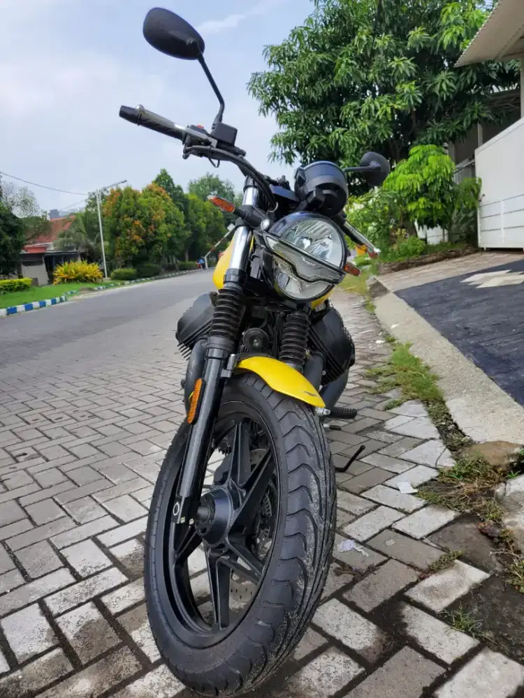 MOTOGUZZI V7 STONE 853 CC