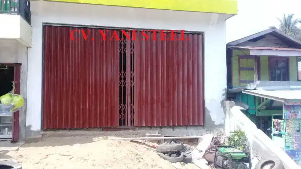 Pembuatan Pintu Besi Harmonika CV. YANI STEEL