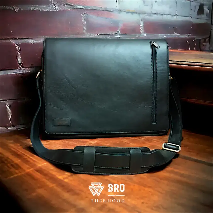 Tas selempang laptop kulit sapi asli TSB06