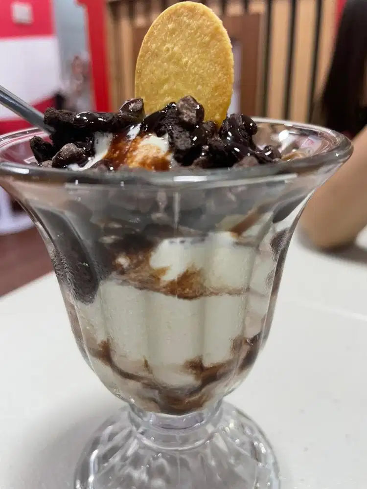 LOWONGAN KERJA KASIR TOKO ICE CREAM DI MEDAN FAIR