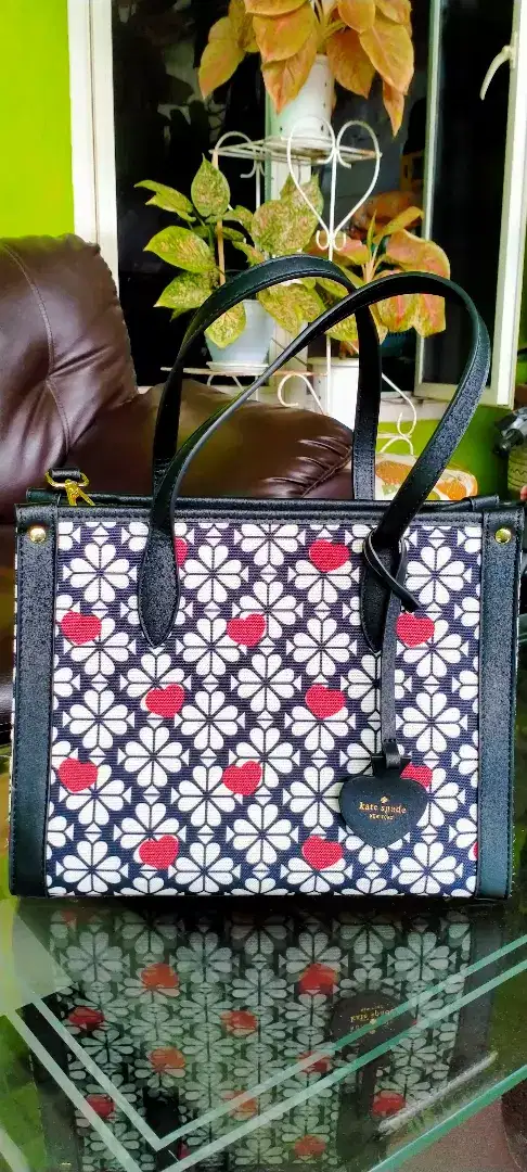 Tas wanita merk kate spade