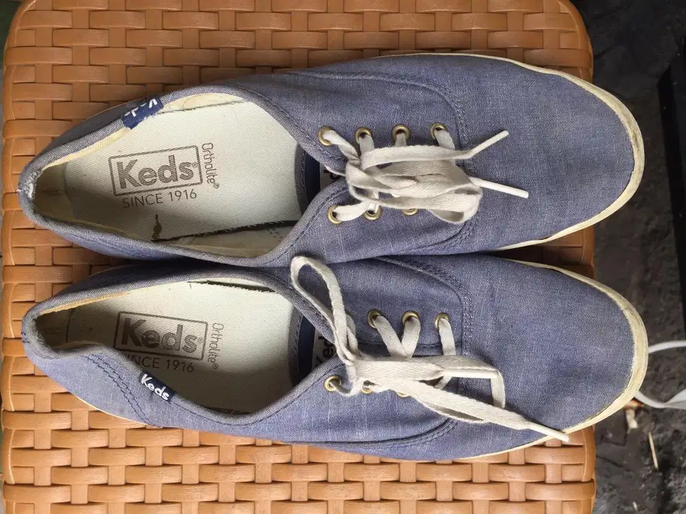 SEPATU KEDS (PRELOVED)