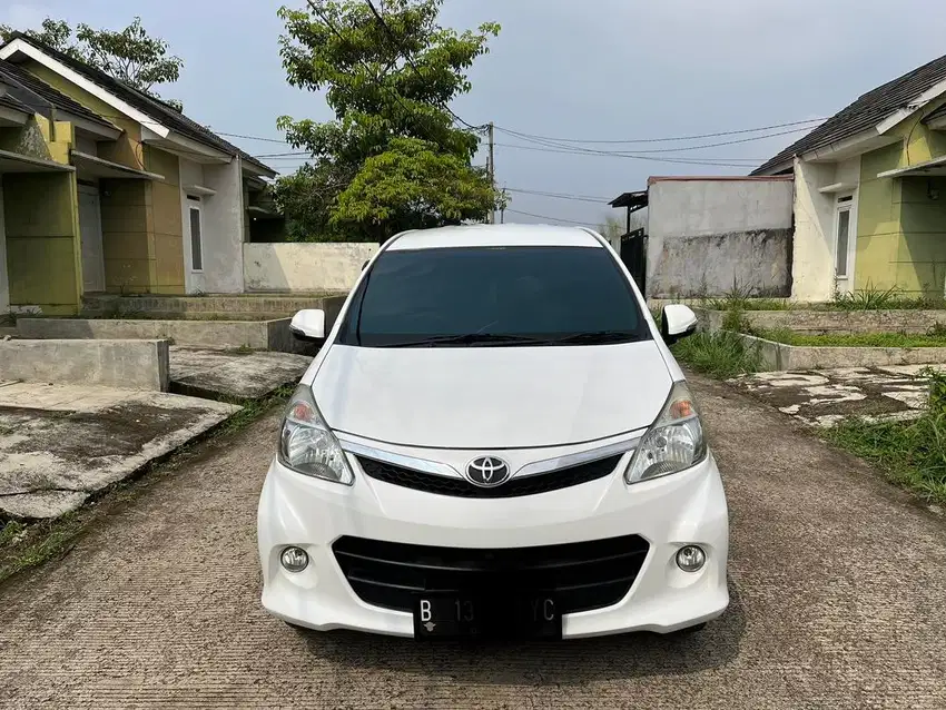 Avanza Veloz 2012 manual putih