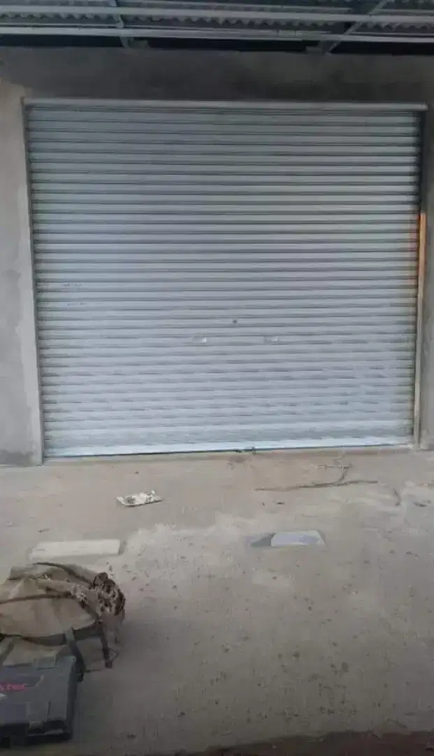 Rolling door dan folding gate