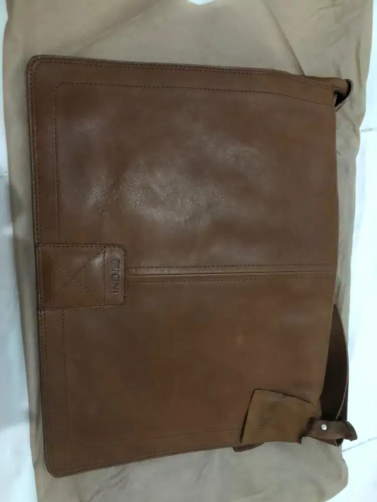 BUCINI ITALI SLING BAG - TAS KULIT ASLI