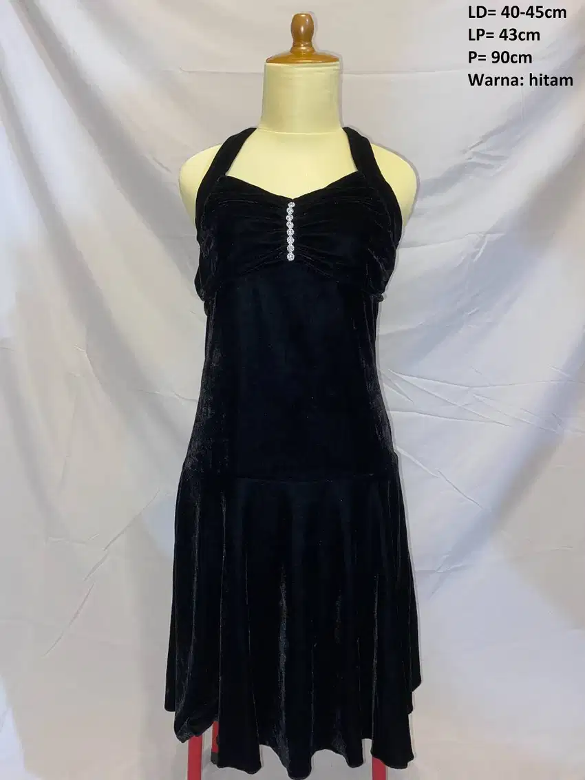 Preloved Dress Party Gown Gaun Elegant Mewah Gaun Beludru Hitam