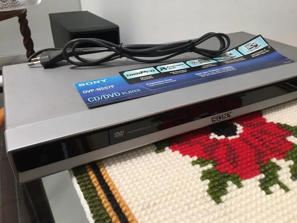 SONY DVD/CD Player DVP - NS57P