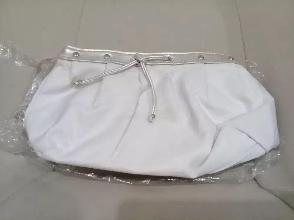 Pouch Tas Komestik Parfum YvesSaintLaurent Original