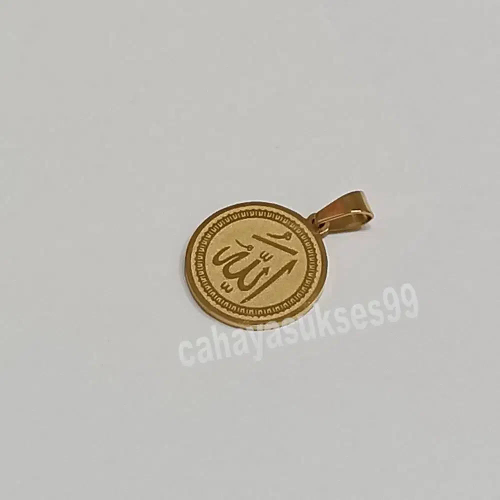 Liontin Titanium Stainless Gold Lafadz Allah Kaligrafi Bulat 2cm LAG02