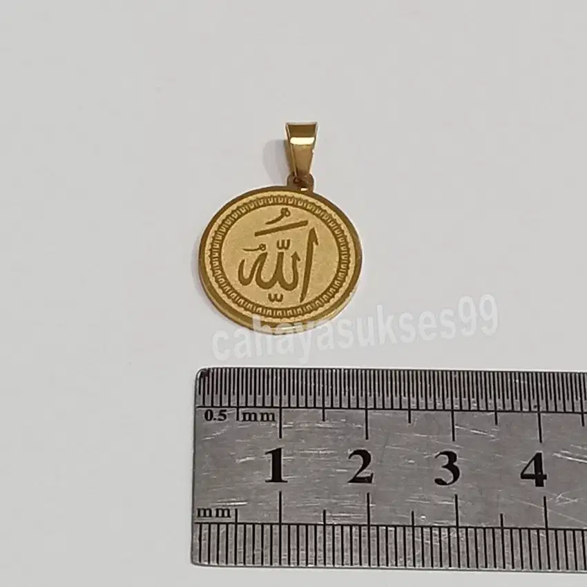 Liontin Titanium Stainless Gold Lafadz Allah Kaligrafi Bulat 2cm LAG02