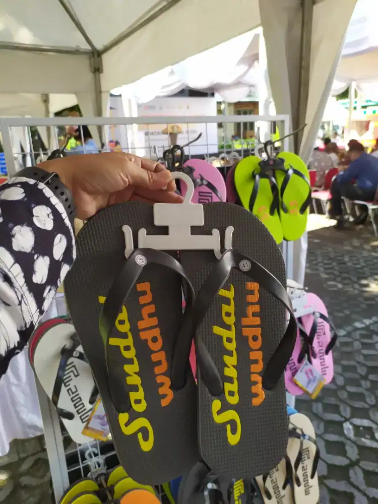 Sandal masjid anti luntur langsung produsen