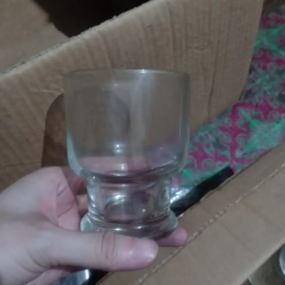 Gelas beling mug kopi dan lain lain.