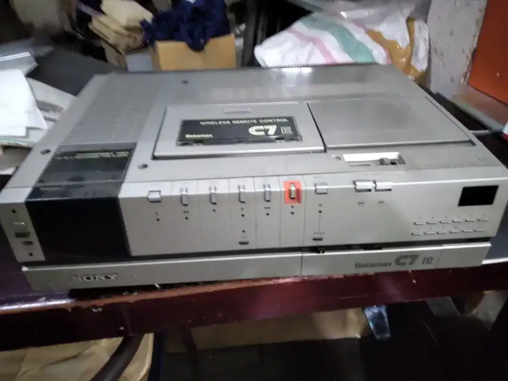 Sony C7 video player