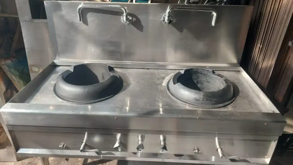 Perlengkapan resto ex cafe bekas siap pakai