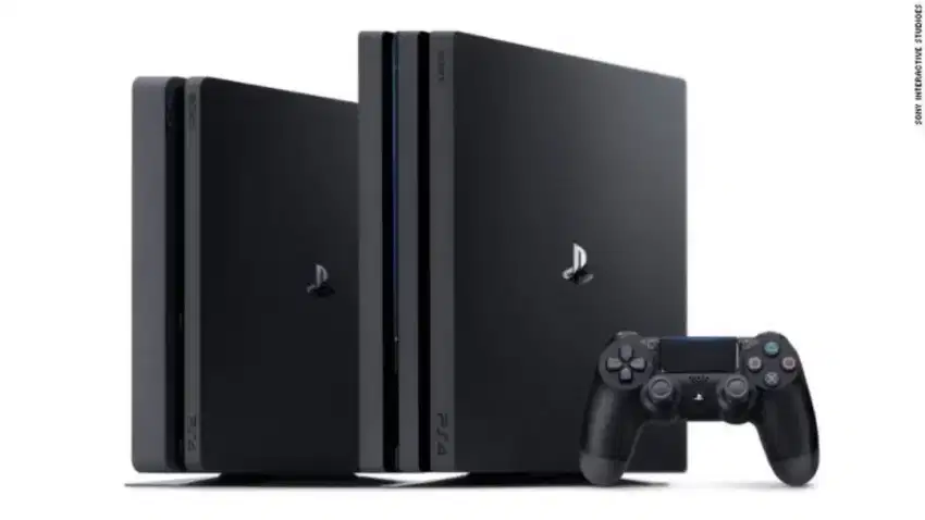 Yang mau jual ps4 slim / ps 4 pro fat playstation 4 saya ingin beli ps