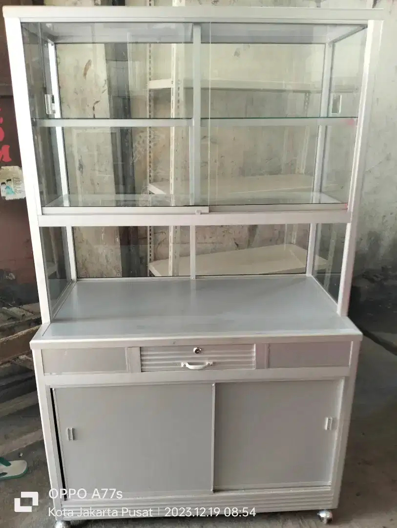 Etalase kue P.100 pintu